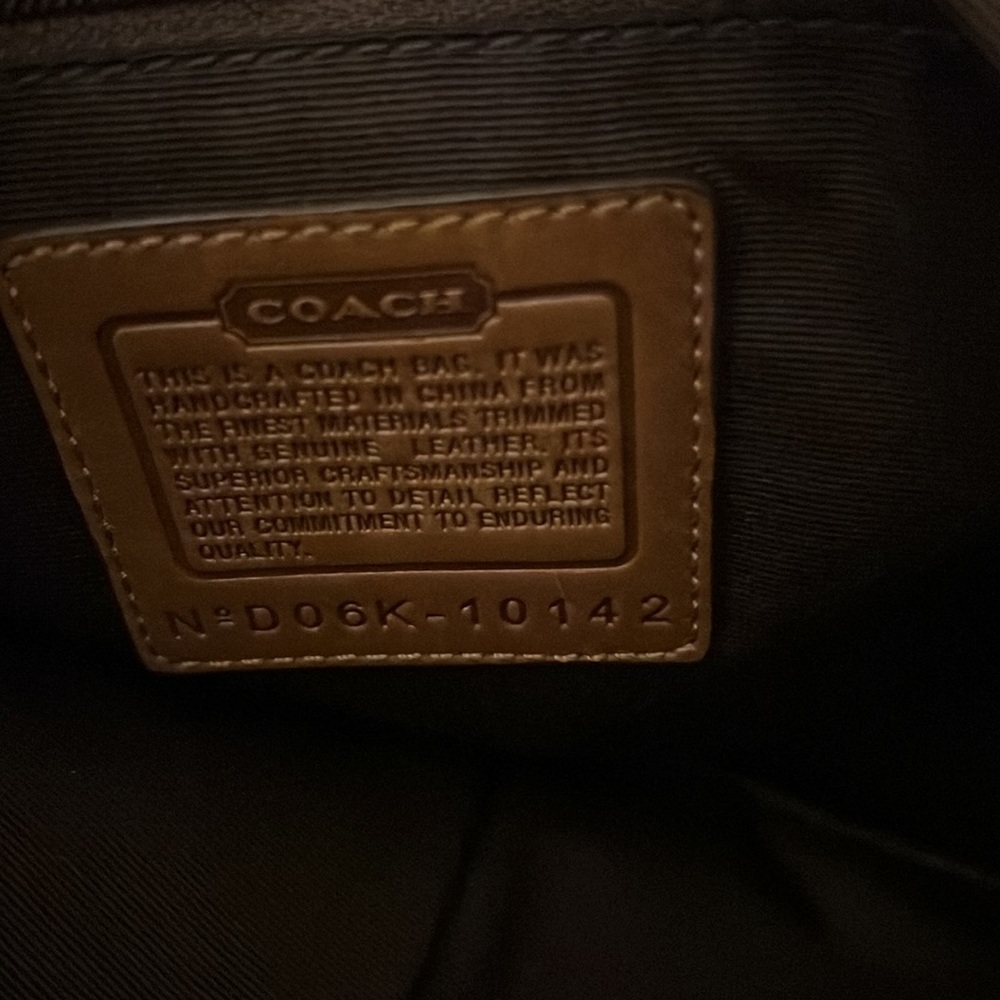 Coach - Picture 8 of 10